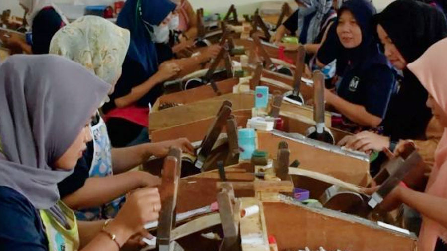 150 Ribu Pekerja Pabrik Rokok Terancam PHK, Dampak RPP Kesehatan pada Ekosistem Pertembakauan (Foto Bea Cukai)