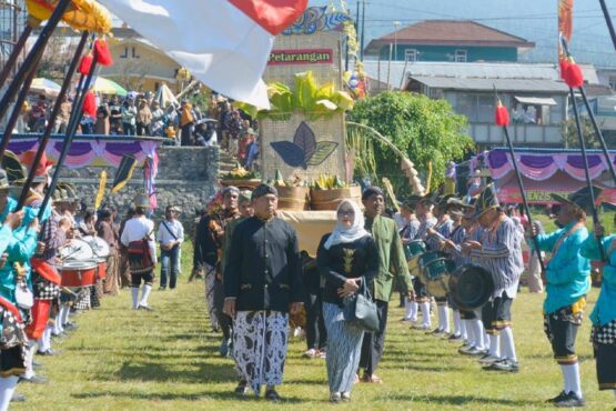 Berharap Panen Sukses Melalui Tradisi Ruwat Rigen di Kecamatan Kledung (Foto: TemanggungKab.go.id)