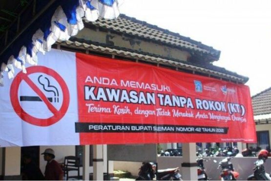 DPRD Jawa Timur Bahas Raperda Kawasan Tanpa Rokok, Pelaku Usaha Minta Dilibatkan (Foto: SetKab.go.id)