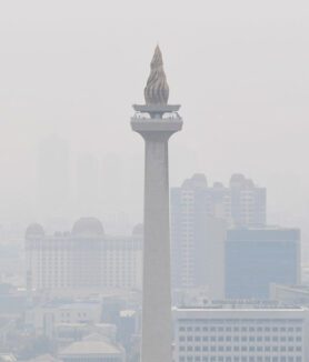 Gedung di Jakarta Tersamar Polusi Udara (Sumber Media Indonesia)