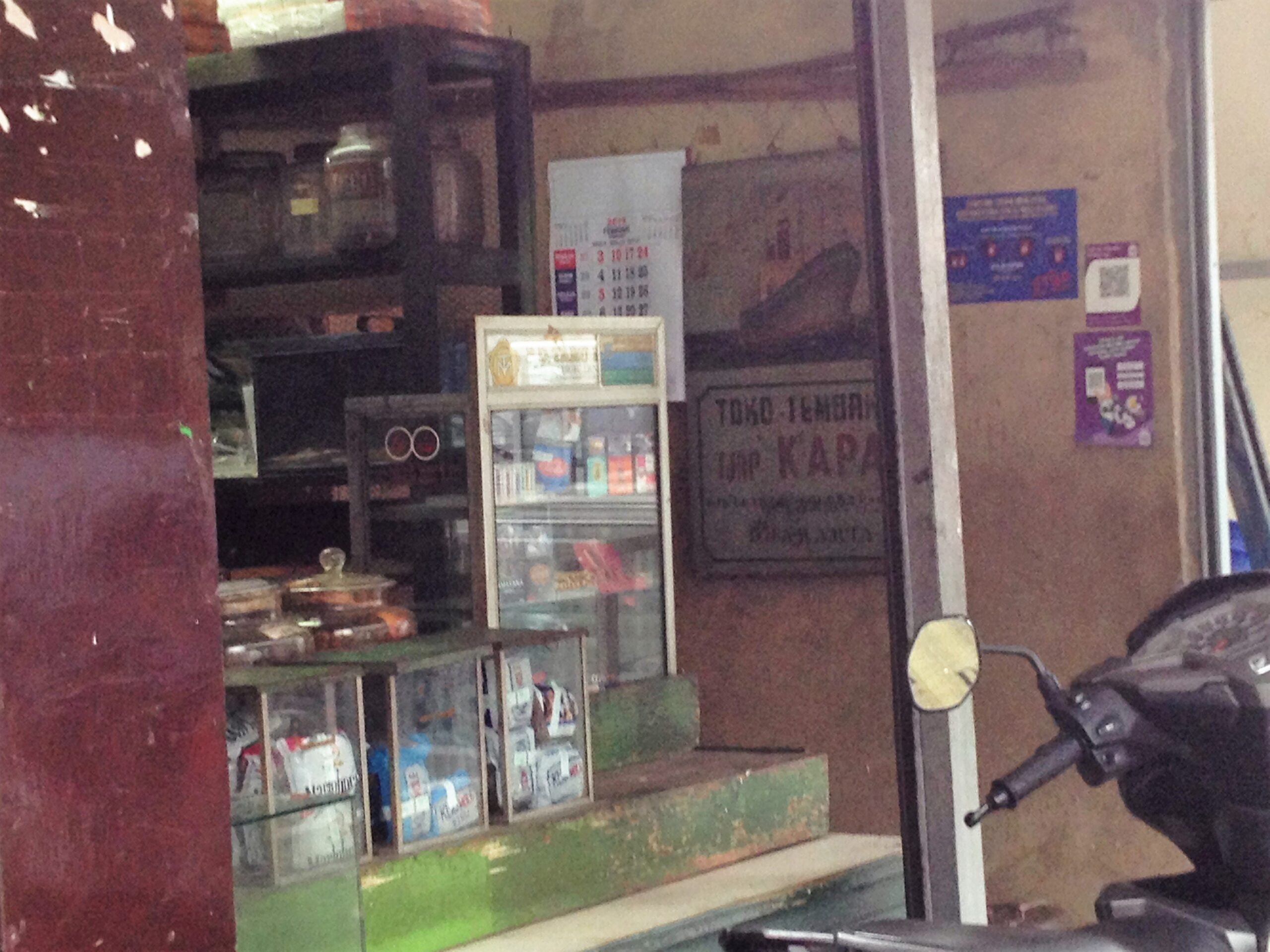 6 Penjual Tembakau di Bandung