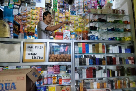 Penjualan rokok eceran dilarang