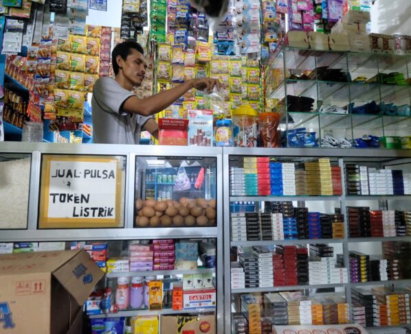 Penjualan rokok eceran dilarang