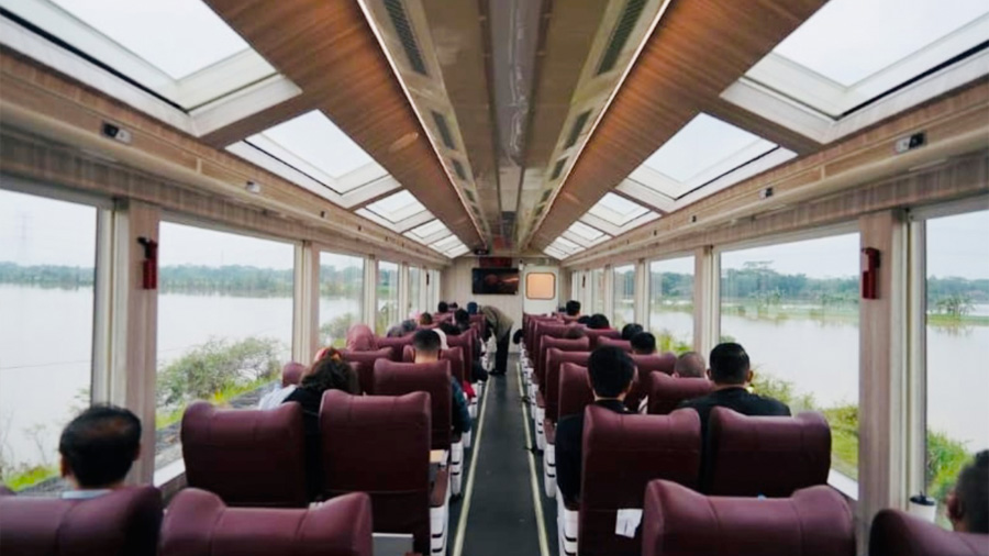 Liburan Akhir Tahun Sambil Menikmati Lanskap Indonesia Naik Kereta Panoramic (Sumber: @Kawisata)