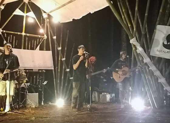 Komunitas Nusalayaran Gelar Konser Pejalan: Ajak Masyarakat Peduli Cagar Alam (Foto oleh Rohman Nisfi/Thinkway)